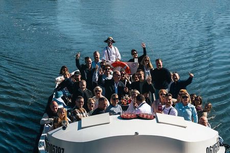 Private Antwerp Aperitif Cruise for Groups of 13 to 50 passengers