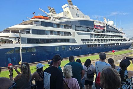 Discover Panama : Canal, Mirador, Casco Viejo and Amador Causeway
