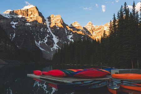 Moraine Lake Sunrise & Lake Lousie Tour - from Canmore/Banff