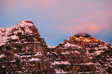 Moraine Lake Sunrise Private Luxury Tour - from Canmore/Banff
