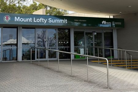 Adelaide City Highlights- Mt. Lofty & Hahndorf Half-Day Tour