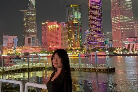 Ho Chi Minh Street Food & City Sights with Local Female Guide