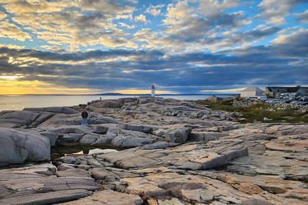 Peggy’s Cove & Fisherman’s Cove: The Small-Group EV Van Tour