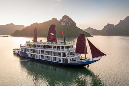 Aurora Cruise Ha Long Lan Ha Bay