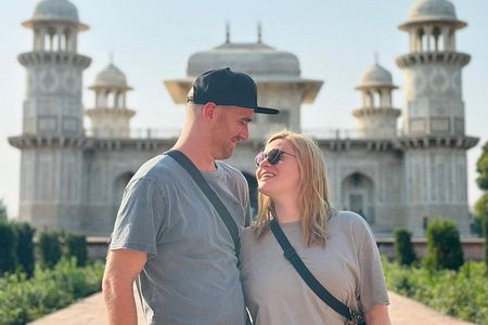 From Delhi: Private Taj Mahal & Agra Fort Tour With 5 Star Lunch