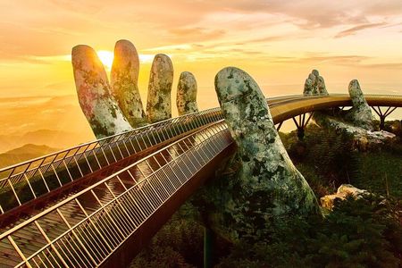 Hoi An: Private Car To Hue via Many Attraction(One-way)