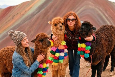 Vinicunca Rainbow Mountain Tour