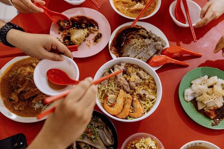 Hidden Hawker Gems Culinary Tour in Singapore