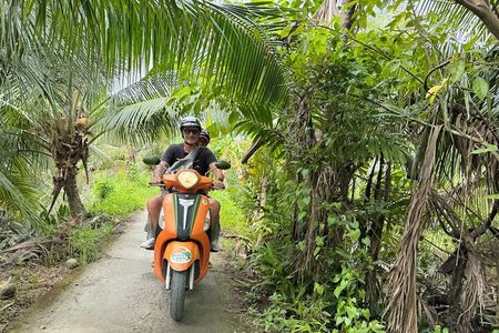 Ben Tre: Scooter, Culture, Sailboat and Mekong Food (Half Day)
