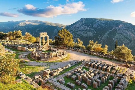 From Athens: Private Tour to Delphi