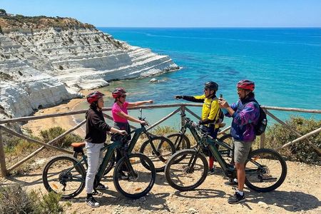 Scala dei Turchi E-BIKE TOUR : Villages, street food and sea