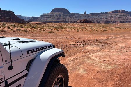 Private Scenic Jeep Tour in Moab Choose Your Adventure