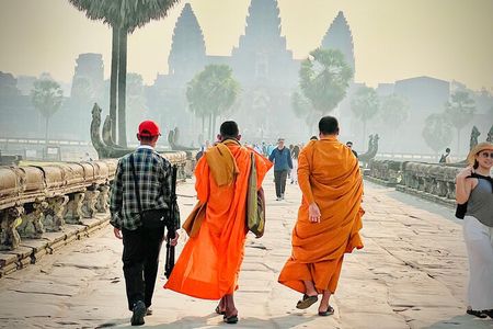 Sunrise Private Tour Angkor Wat Adventure