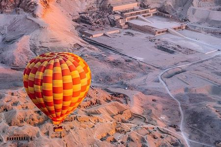  Sunrise Hot Air Balloon Ride Over Luxor 