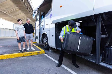 Sydney Airport Transfer to CBD with Lunch, The Rocks & Bondi Tour