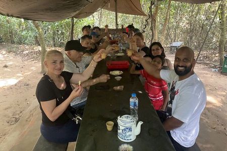 Saigon Highlights + Cu Chi Tunnels 1 Day - From Hochiminh city