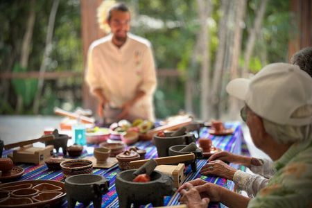 Cozumel: Hands-On Chocolate, Tortilla, Salsa & Honey Experience