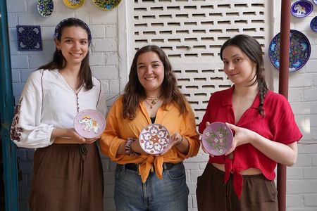 Jaipur Private Blue Pottery with Master Artist