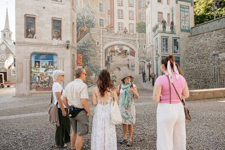 Morning Old Québec Walking Tour with coffee for Early Birds