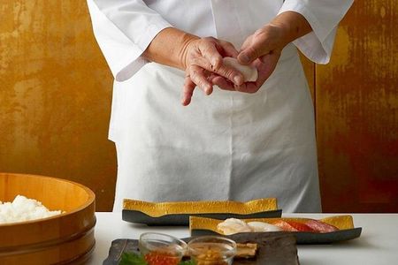 Book for 4 or more! “Sushi Experience Course” in Nara