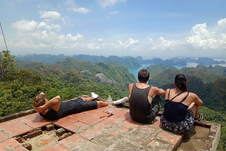 2 Day Navy Peak Trekking, Viethai Village and Ha Long Bay Cruise
