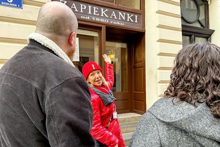 Walking Guided Tour with Street Food in Krakow