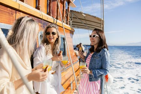 Unique sailing experience to Aegina-Metopi and Skala