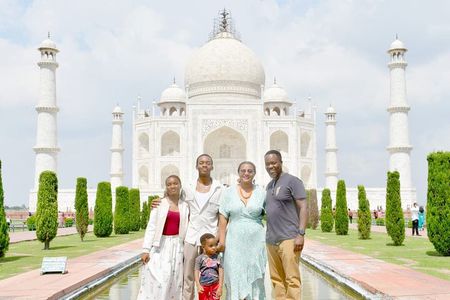 Private Sunrise Taj Mahal Tour with 5 star breakfast.