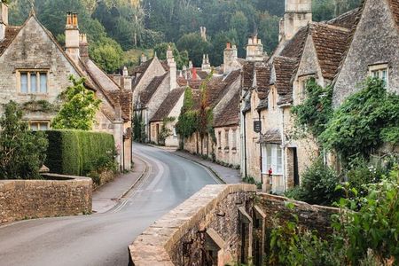 Cotswolds Tour from London Bibury, Burford, Snowshill & Pub Lunch