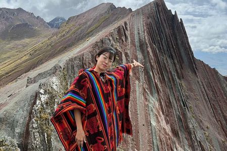 Pallaypuncho hike full day in group