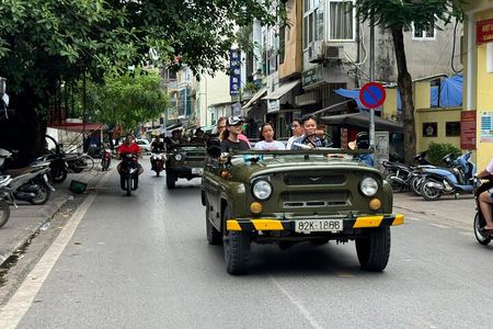 Hanoi By Night Street Food and Train Street By Army Jeep 