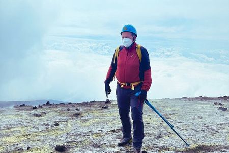 Tour of the summit craters of Etna (3406 m) with video drone