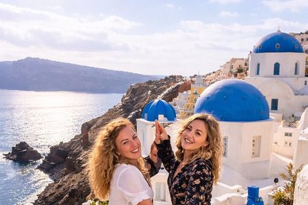 Santorini Highlights Private Tour with Wine Tasting