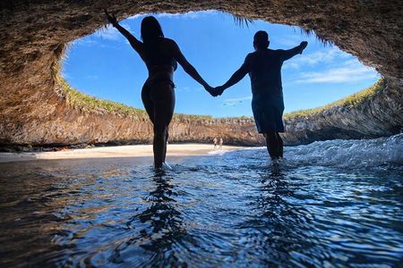 Guaranteed Hidden Beach • Private : up to 4 pers. • Punta Mita
