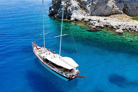 Rhodes Day Cruise (with lunch & unlimited drinks) 5,5 Hours