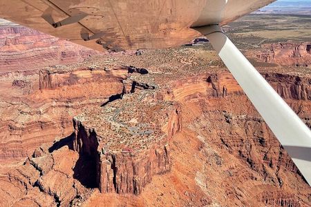 Private Canyonlands and Arches National Parks Combo Air Tour