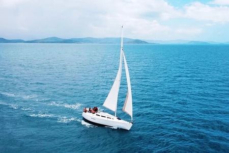 Sunset Sail Cruise Airlie Beach