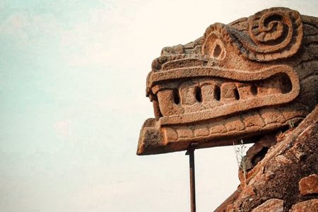 Teotihuacan Pyramids Private Experience (1–6 travelers) in a SUV