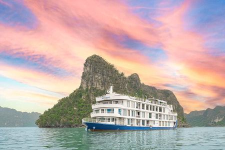 Sea Coral Cruise Halong 2 Days 1 Night