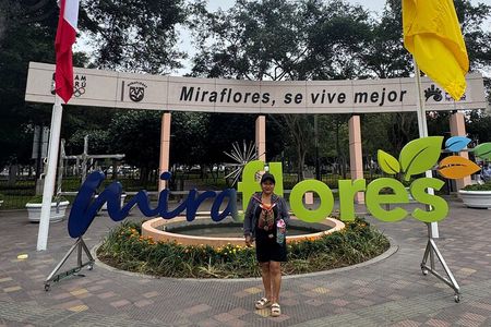 Miraflores and Huaca Pucllana Walking Tour Outside