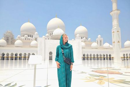 Abu Dhabi Private Layover Stopover City Tour with Flexible Timing