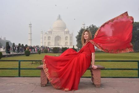 Taj Mahal, Agra Fort & Baby Taj Tour from Delhi By Car–Fast Entry