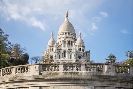 Montmartre Walking Tour: Explore Top Sights & Hidden Gems