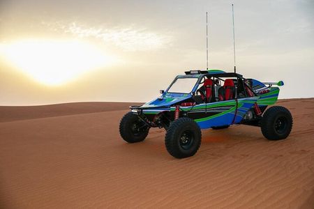 Red Dunes 30 Min Desert Buggy Dubai + Premium Camp & 5 Shows