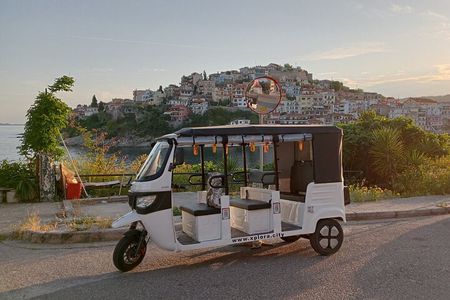 Explore the Authentic City with Eco Friendly Tuk Tuk Tour