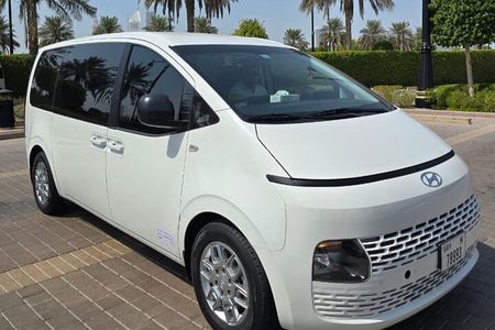 Dubai Private Chauffeur Full-Day Luxury Car