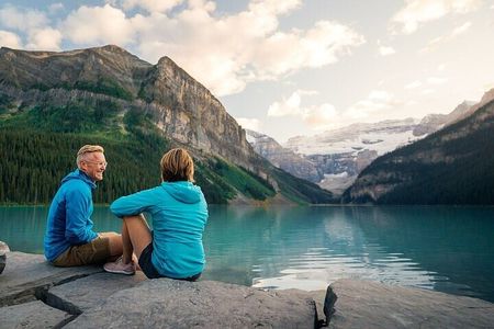 Day Trip: Lake Louise, Moraine Lake, Emerald Lake, Banff 