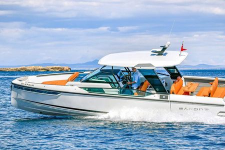 Milos: Private SpeedBoat Tour—Kleftiko Sarakiniko Poliegos