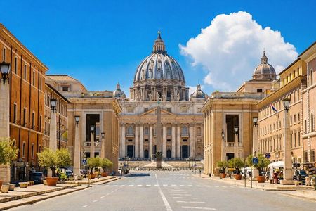 Vatican, Sistine Chapel & St. Peter Basilica Tour with Dome Lift