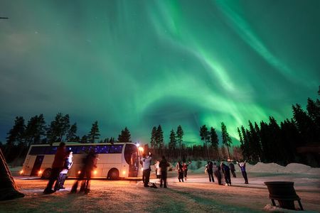 Bus Tour with Hunting Northern Lights